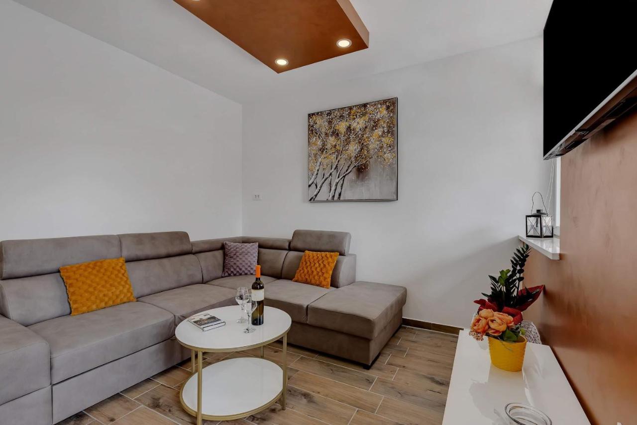 Apartman Meri Makarská Exteriér fotografie